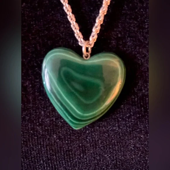 Agate Pendant with Silver-Tone Chain - Picture 3 of 4